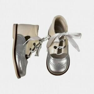 Beberlis Silver & Cream Wingtip Leather Boots